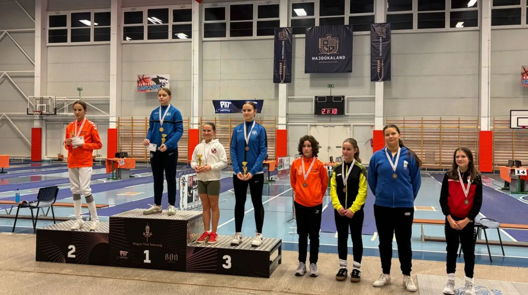 Az elődöntőért vívott a csabai lány